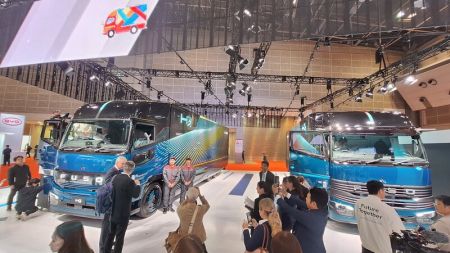 images/newsimages/2025/Fuso%20Hydrogen%20at%20JMS%202025.jpg#joomlaImage://local-images/newsimages/2025/Fuso Hydrogen at JMS 2025.jpg?width=800&height=450